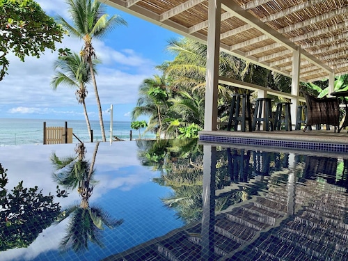 Backyard Beach House Oceanfront Luxury 5 Bdr