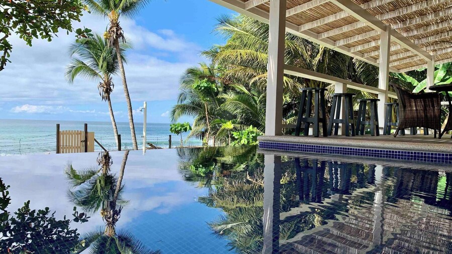 Backyard Beach House Oceanfront Luxury 5 Bdr