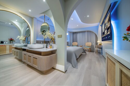 AI Lives In The Future Hotel（Xi'an High tech Zone Science and Technology Second Road Subway Station）