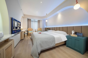 Comfort Double Room, City View