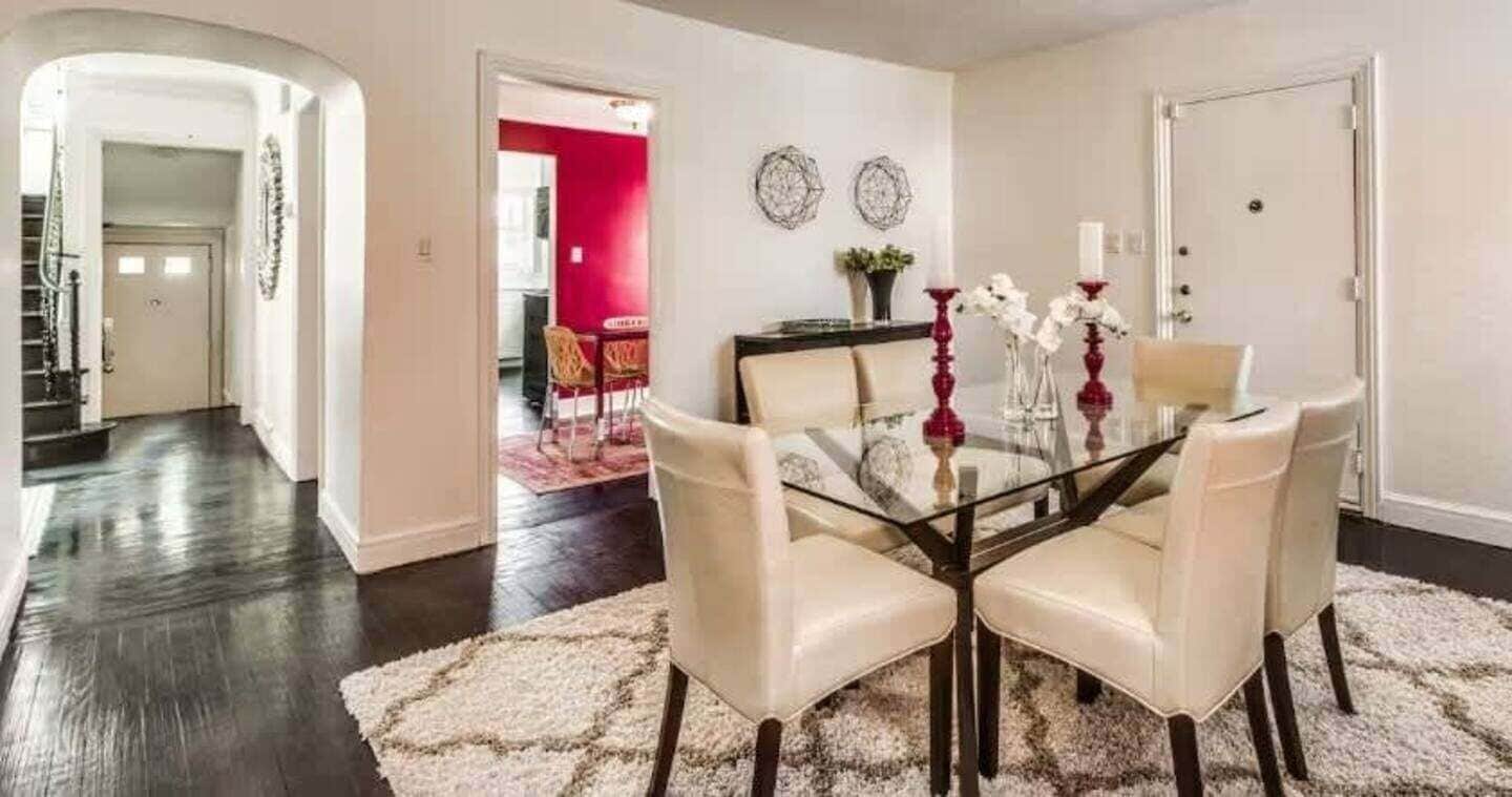 House, 5 Bedrooms | Tempat makan