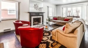 Talo, 5 makuuhuonetta | Oleskelualue