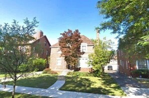 House, 5 Bedrooms | Exterior
