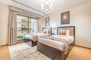 2 bedrooms, in-room safe, iron/ironing board, free WiFi