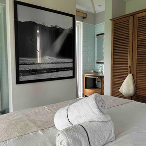 1 habitación, tabla de planchar con plancha y internet 