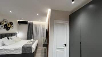 Appartement Classique, balcon, vue montagne | Chambres insonorisées, fer et planche à repasser