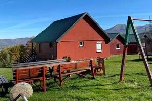 Outdoor dining - Studio Apartment with Terrace 1 (Mojkovac)