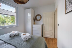 1 غرفة نوم ومكواة/لوح كي وواي فاي وملاءات أسرّة