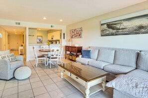TV, fireplace - Poolside Fun & Ocean Strolls: Harbor Island Haven! (Fripp Island)