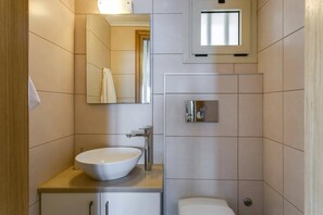 Hair dryer, towels, soap, toilet paper - Dilira Villas - Villa Rami | Sea view villa in Ligaria with private pool. (Ligaria)