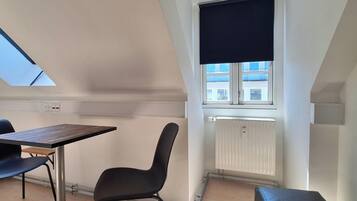 Basic Shared Dormitory, City View | Hypo-allergenic bedding, desk, laptop workspace, free WiFi