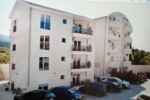 Three Bedroom Apartment 8