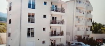 Three Bedroom Apartment 8