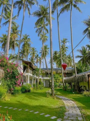 Property grounds - The Legend Coco Beach (Phan Thiet)