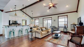 Télévision, cheminée