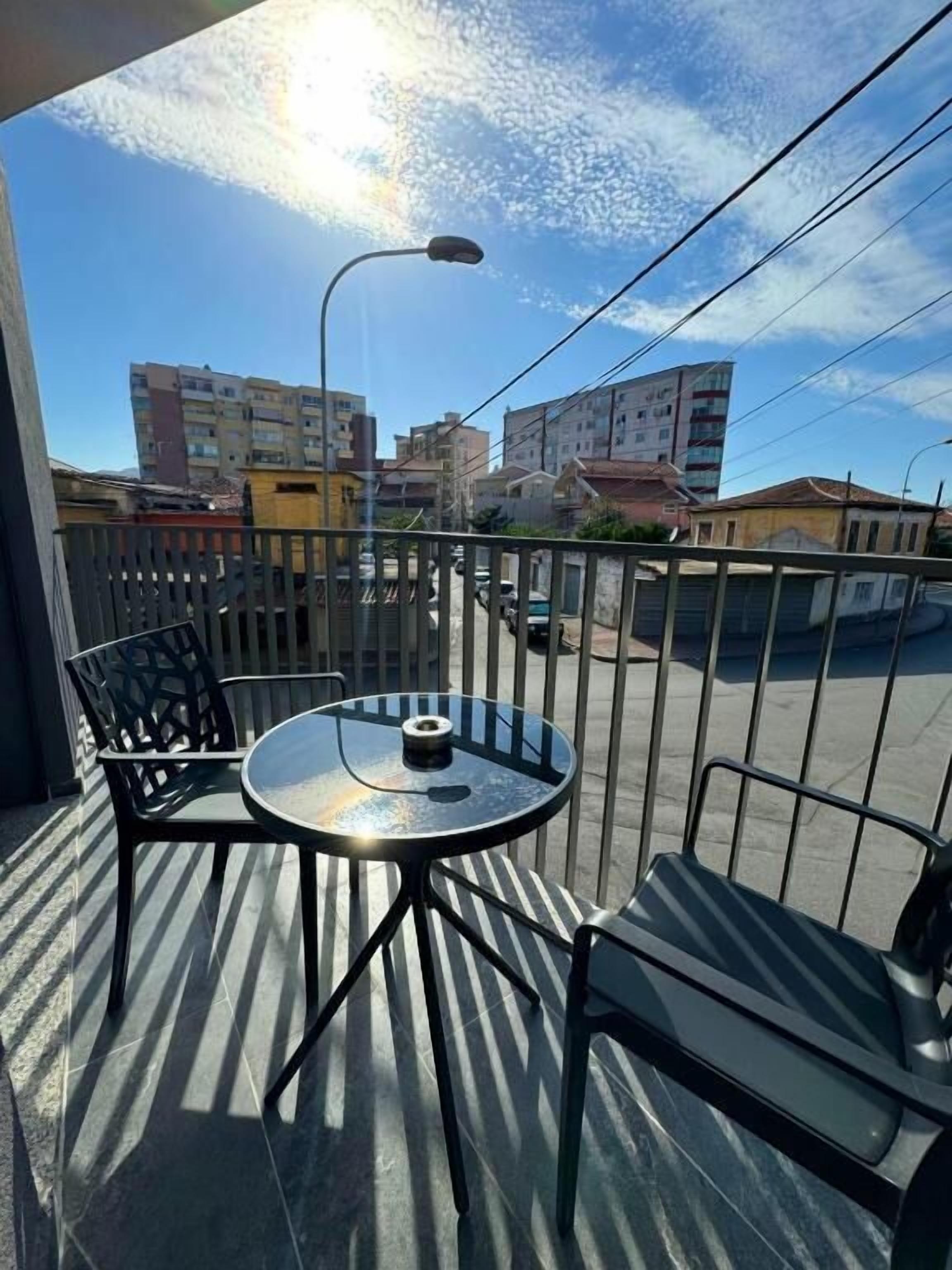 Departamento, balcón, vista a la ciudad | Vista del balcón