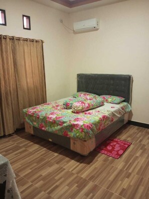 Standard-Doppelzimmer, Stadtblick