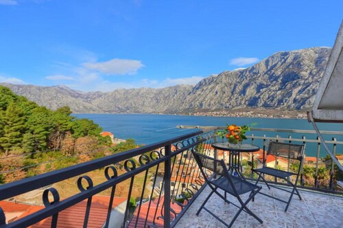 Two Bedroom Apartment With Sea View