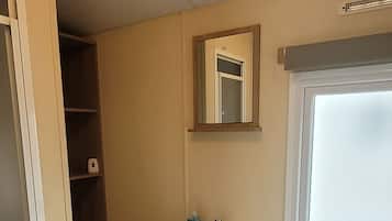 House, 3 Bedrooms, Lake View | Bathroom