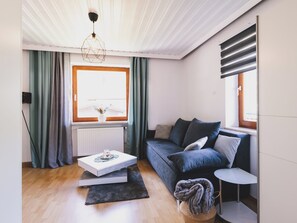 Comfort Condo, Balcony, Mountain View | Living area - Appartements Ager by we rent (Rauris)