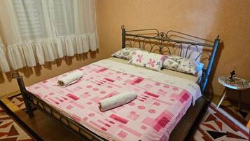 2 bedrooms, free WiFi