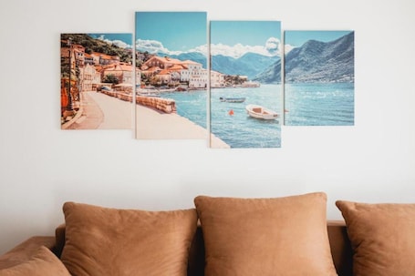 Interni. Two Bedroom Apartment