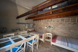 2 bedrooms, iron/ironing board, travel cot, free WiFi - Two Bedroom Holiday Holiday Home with Patio and Terrace (Drvenik Veliki)