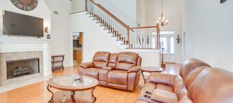 8 Mi to University of Alabama: Family Home w/ Yard