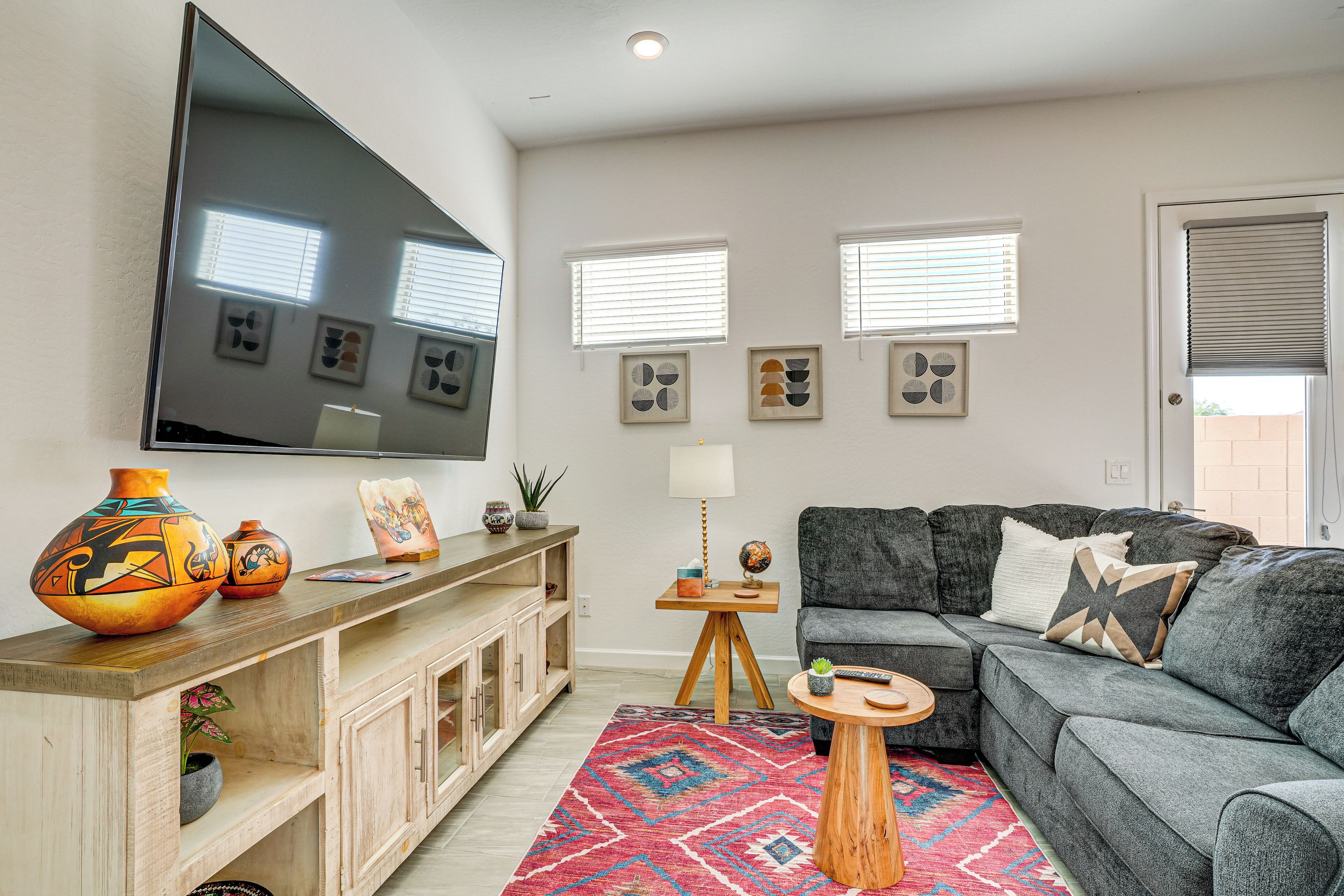 Télévision, chaîne hi-fi