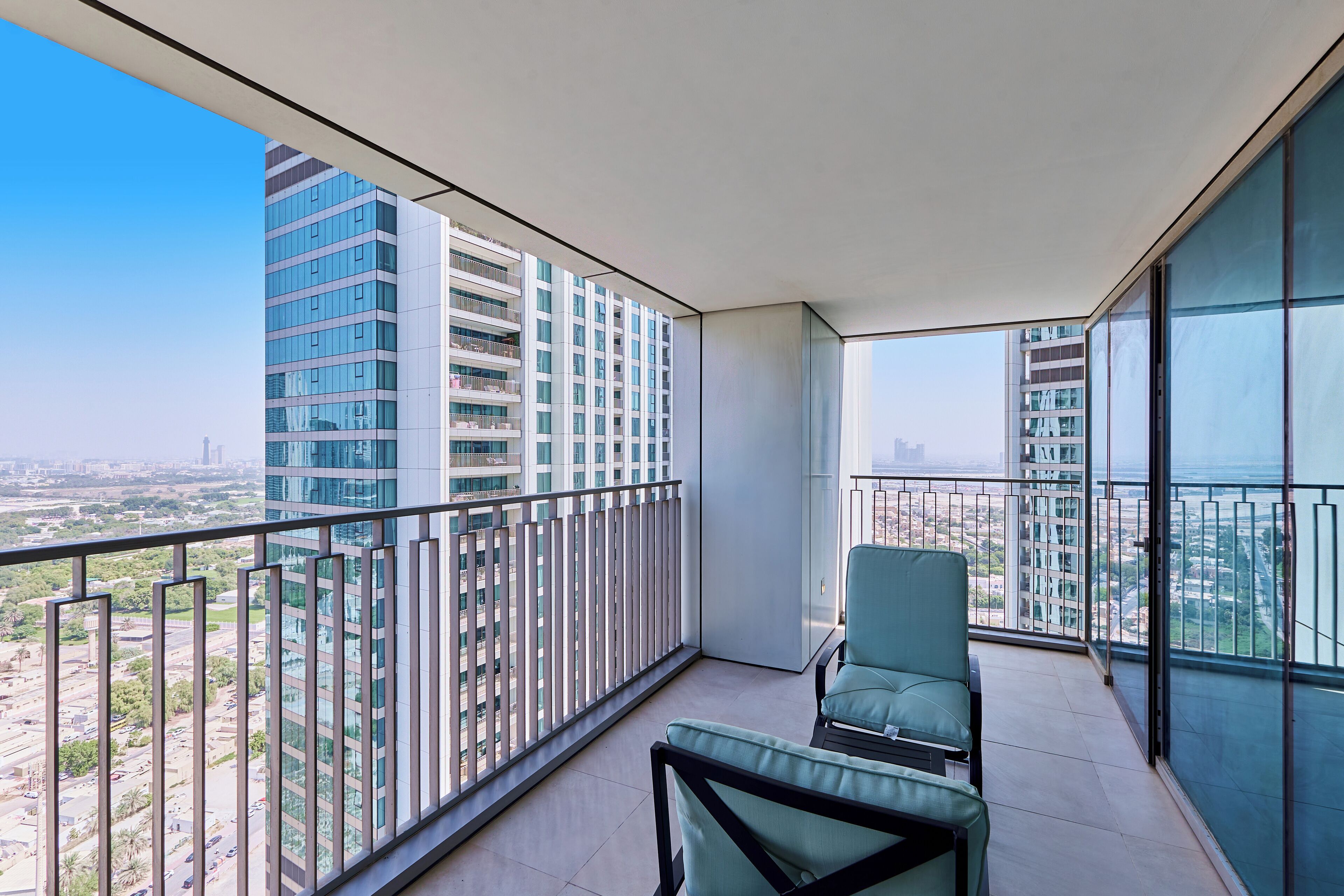 特級公寓, 城市景 | 陽台
