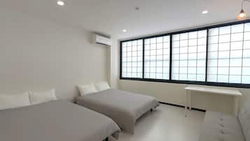 Classic Single Room, Multiple Beds, Non Smoking | Interior