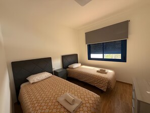 Room - Holiday Home 'Oasis 138' with Mountain View, Private Pool and Wi-Fi (Playa Blanca)