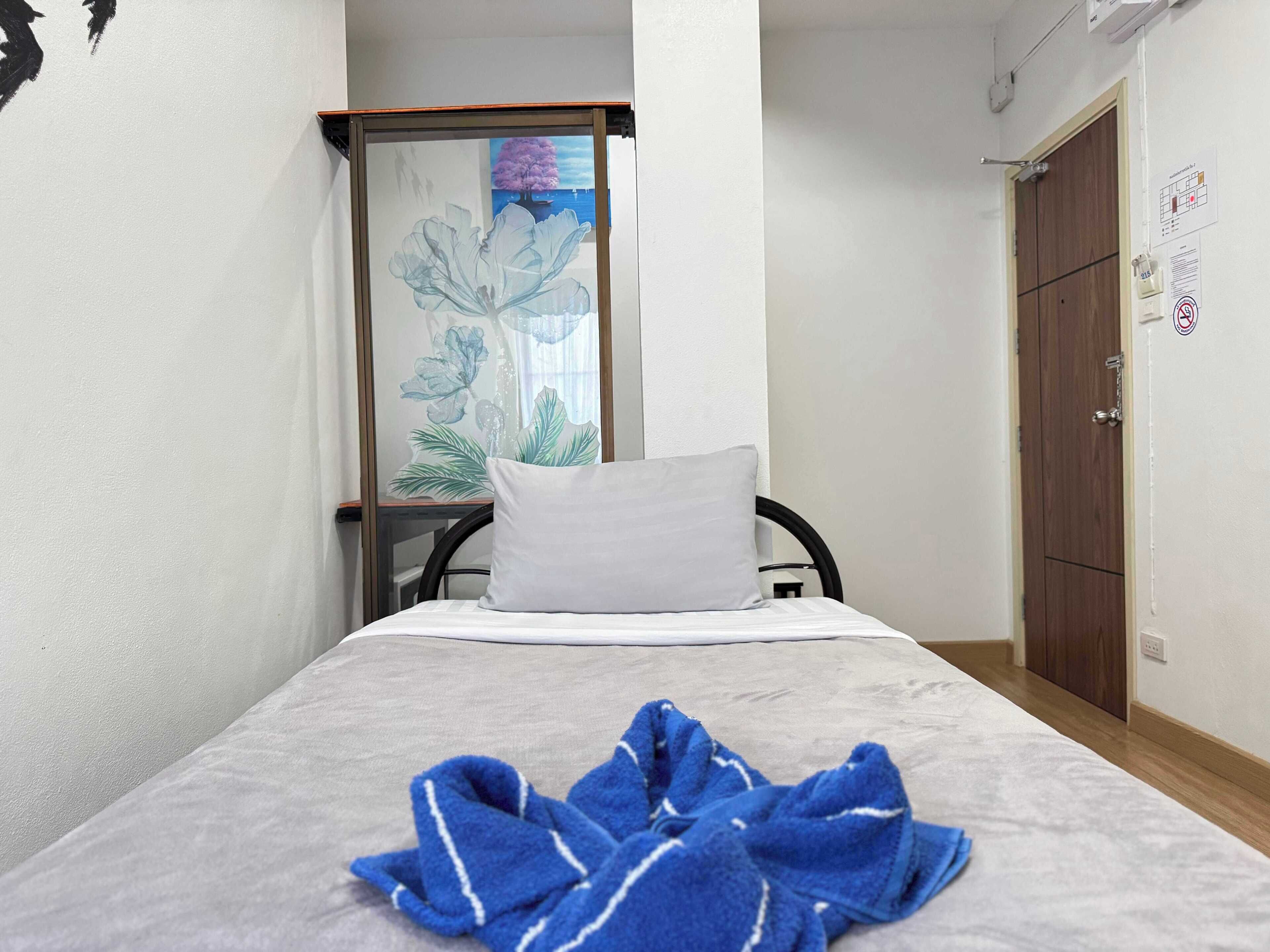Standard Single Room | Desk, free WiFi, bed sheets