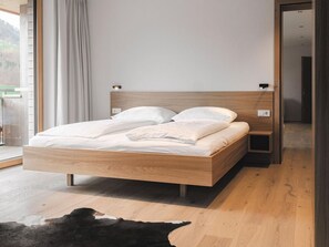 2 Schlafzimmer, Reisekinderbett, WLAN, Bettwäsche