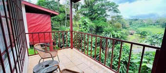 Cozy & Beautiful Casa Aire, Near Lake Park & Town