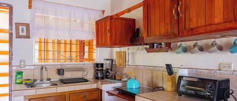 House, 2 Bedrooms, Smoking, Balcony | Interior