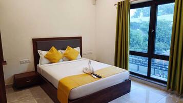 Studio – basic | Sengetøy av topp kvalitet, skrivebord og skrivebord for bærbar PC