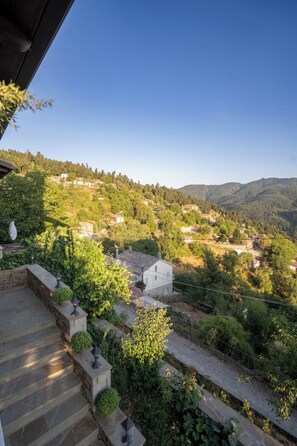 Property grounds - Aelion Escape – Nature Hideaway with Stunning Mountain Views (Karpenisi)