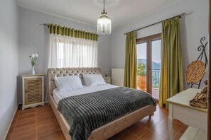 3 bedrooms, iron/ironing board, free WiFi, bed sheets - Aelion Escape – Nature Hideaway with Stunning Mountain Views (Karpenisi)