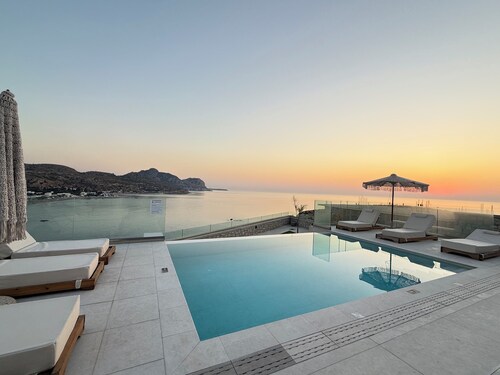 Blue Infinito Boutique Villa Breathtaking Aegean sea view