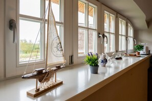 Interior - Modern gallery apartment with balcony view of the Puddeminer Wiek! (Poseritz)