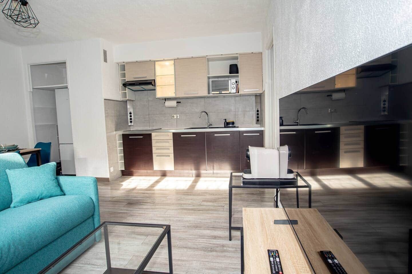 Réfrigérateur, micro-ondes, lave-vaisselle