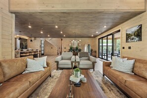 智能电视、电子游戏