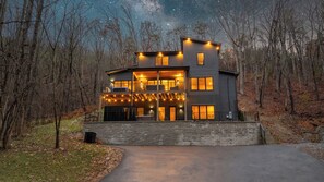 Exterior - Grand 5BR Cabin w/ Indoor Pool, Theatre & Hot Tub (Sevierville)