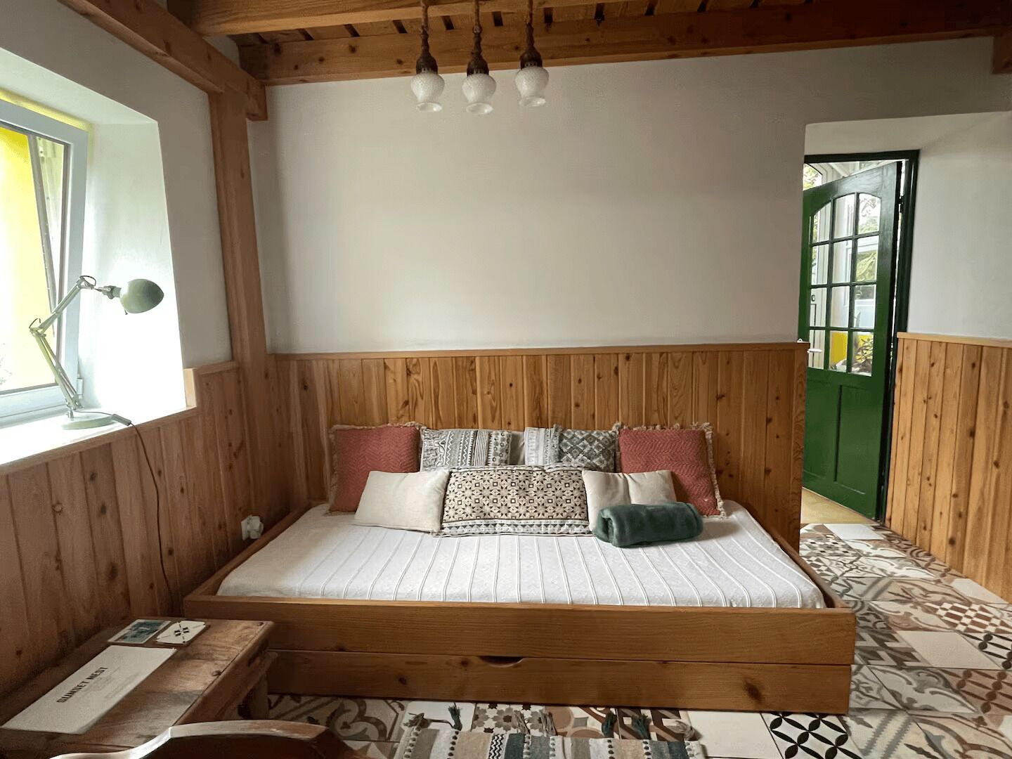 1 camera, Wi-Fi (a pagamento), lenzuola