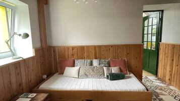 1 camera, Wi-Fi (a pagamento), lenzuola