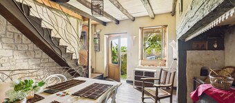 Lovely house with pool and garden