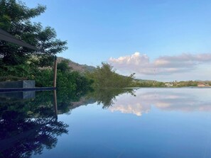 Apartamento, 1 quarto, piscina particular, vista para o jardim | Piscina | Piscina externa