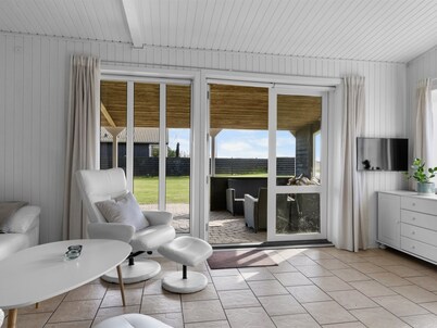 "Rolfkarl" - 250m from the sea by Interhome