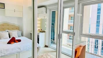 Condo, 1 Bedroom, Balcony, Garden View
